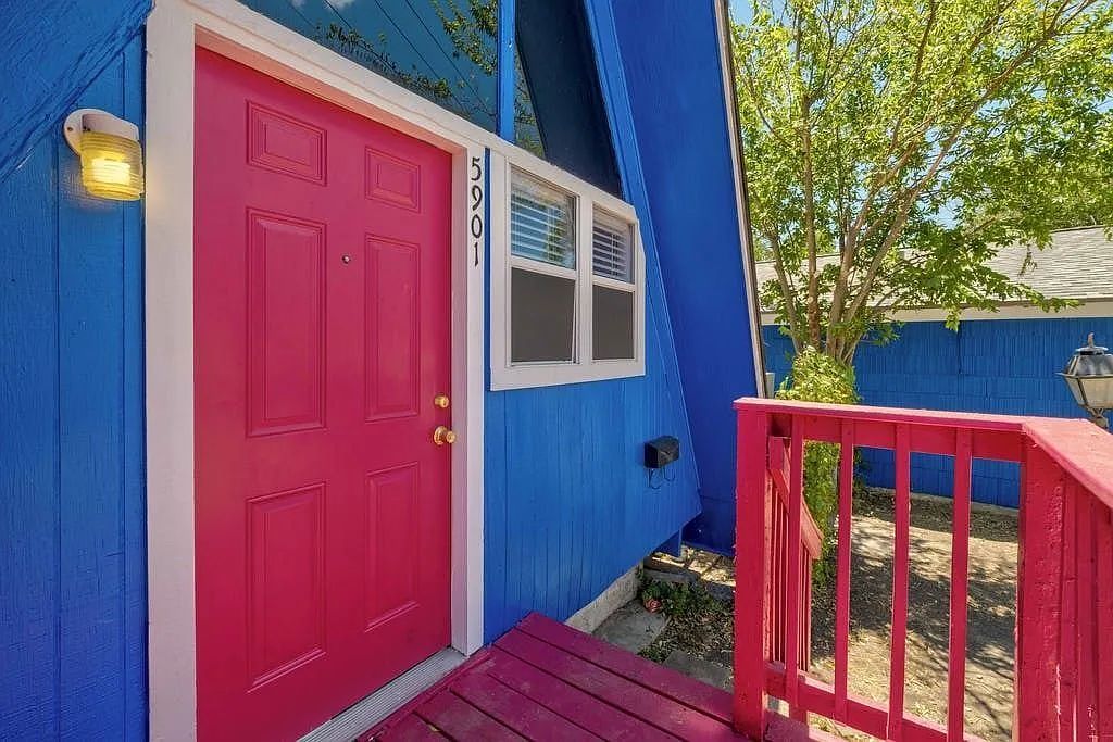 1 bed, 1.0 bath, 288 sqft, $995 — Photo 2