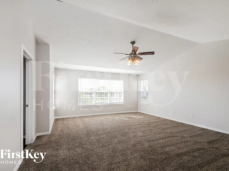 10871 Monarch Springs Ct — Photo 8
