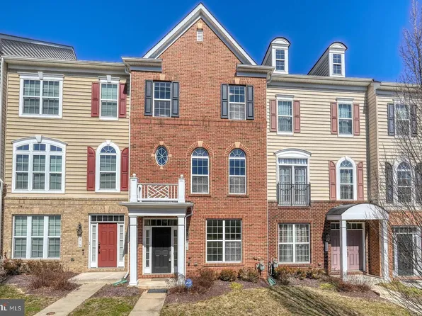 517 Jurgensen Pl, Landover, MD 20785