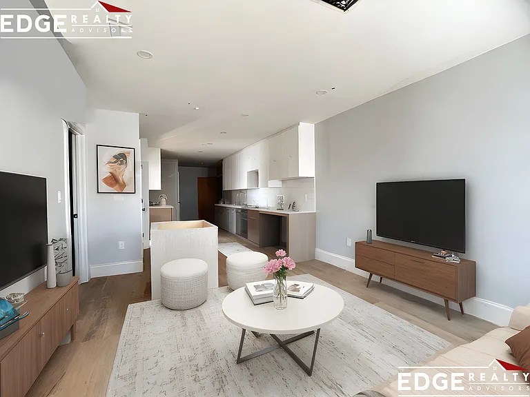 425 Market St #202 — Photo 3