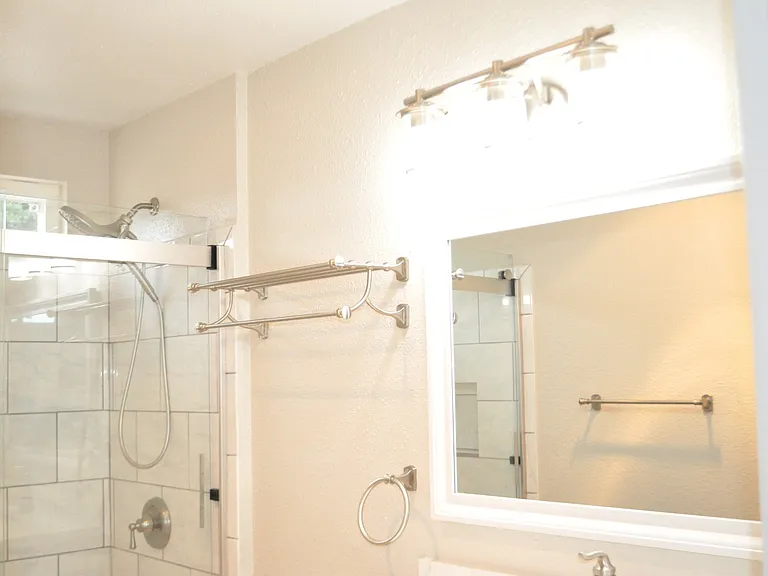 Spacious 2 bedroom, 1 bath Apartments Your New Home in the Heart of El Cajon — Photo 35