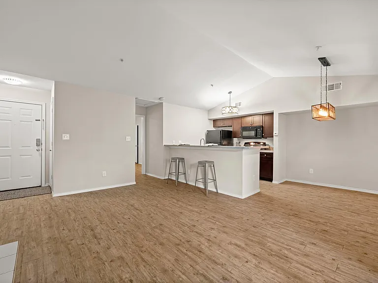 3839 Dry Creek Dr #202 — Photo 6