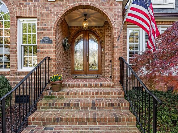 5th image of 3105 Rivers Edge Cv