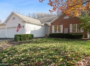 469 Dunleer Dr, Cary, IL 60013