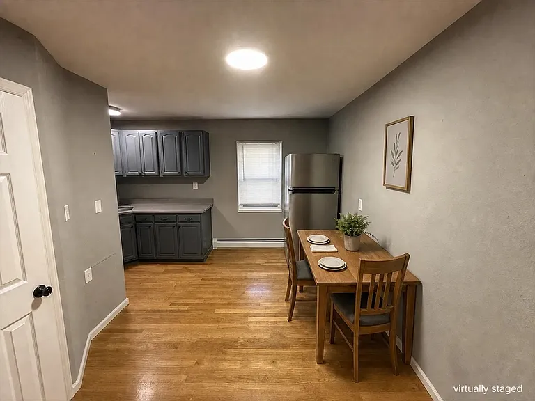 181 Bowen St #1 — Photo 4