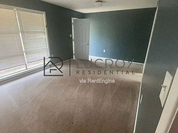 2nd image of 2694 Woodside Dr