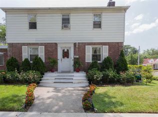20504 36th Ave, Bayside, NY 11361