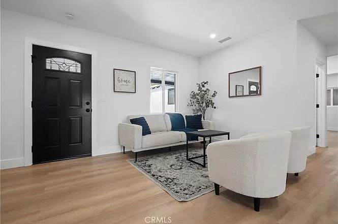 856 Newton St #856 — Photo 1