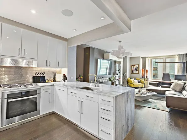 50 Riverside Blvd APT 11H, New York, NY 10069