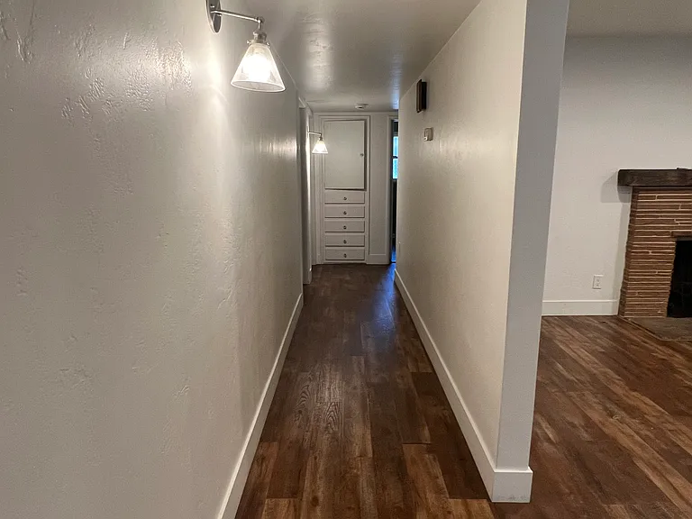 2424 Cedar St — Photo 6