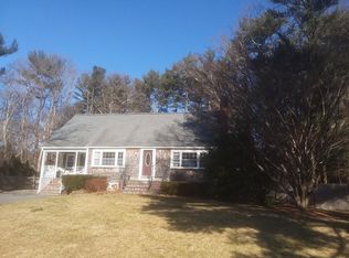 7 Lydon Ln, Kingston, MA 02364