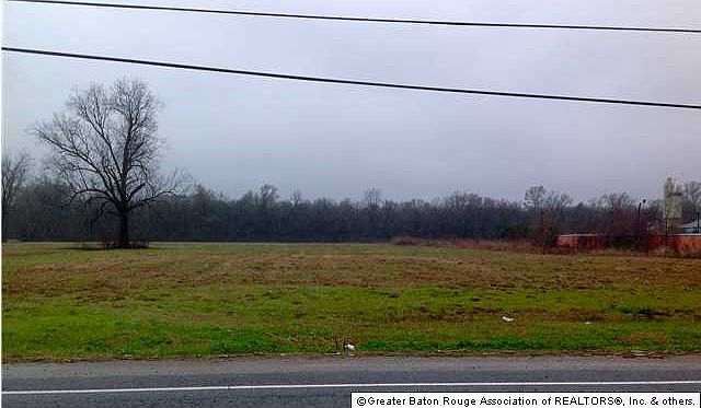 2nd image of 1921 Hospital Rd