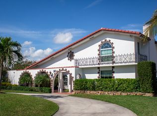 1443 Mediterranean Rd E, Lake Clarke Shores, FL 33406