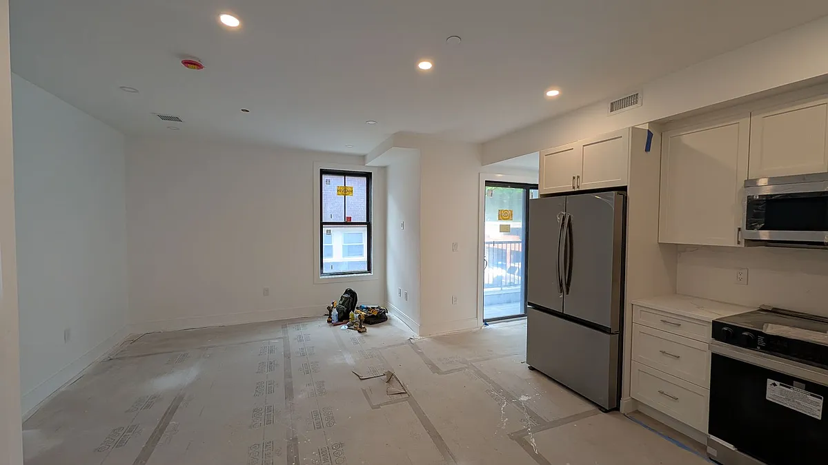Building Photo - 36 Colborne Rd #2A