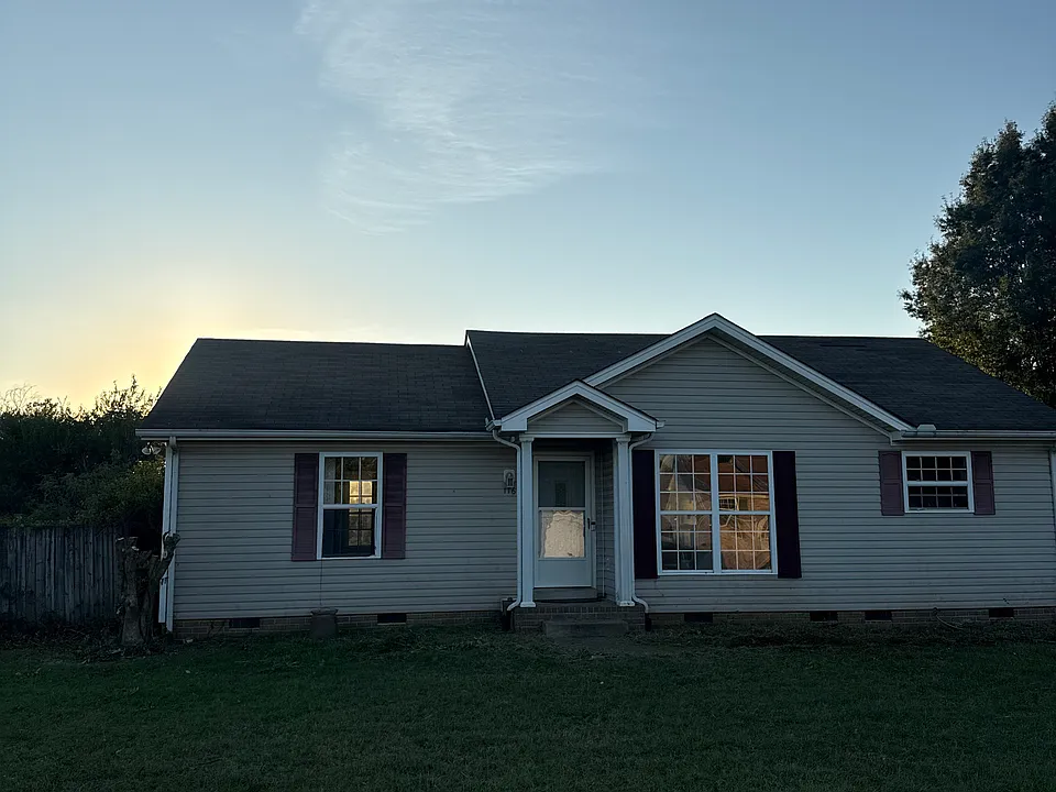 116 Locke Ct