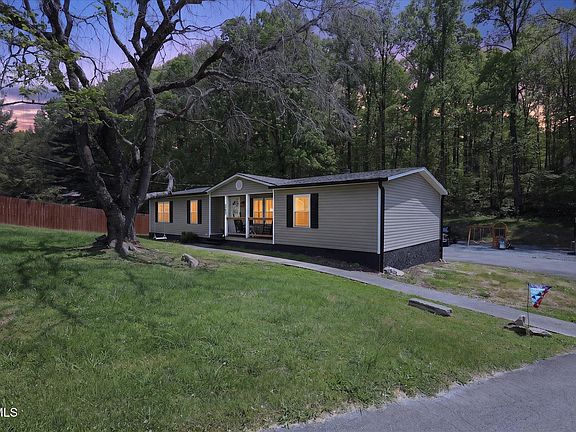 3rd image of 263 Big Springs Rd