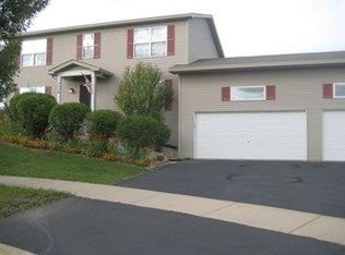 2008 Scotch Pine Ct, Lockport, IL 60441