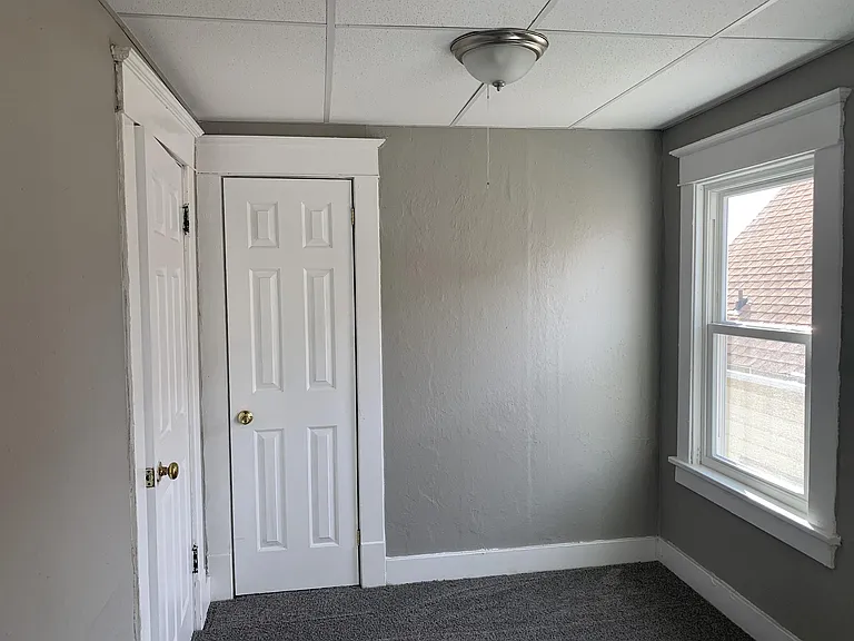 1139 Walden Ave — Photo 7