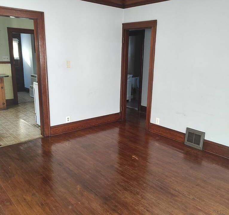 4323 Gifford Ave, Cleveland, OH 44109 Zillow