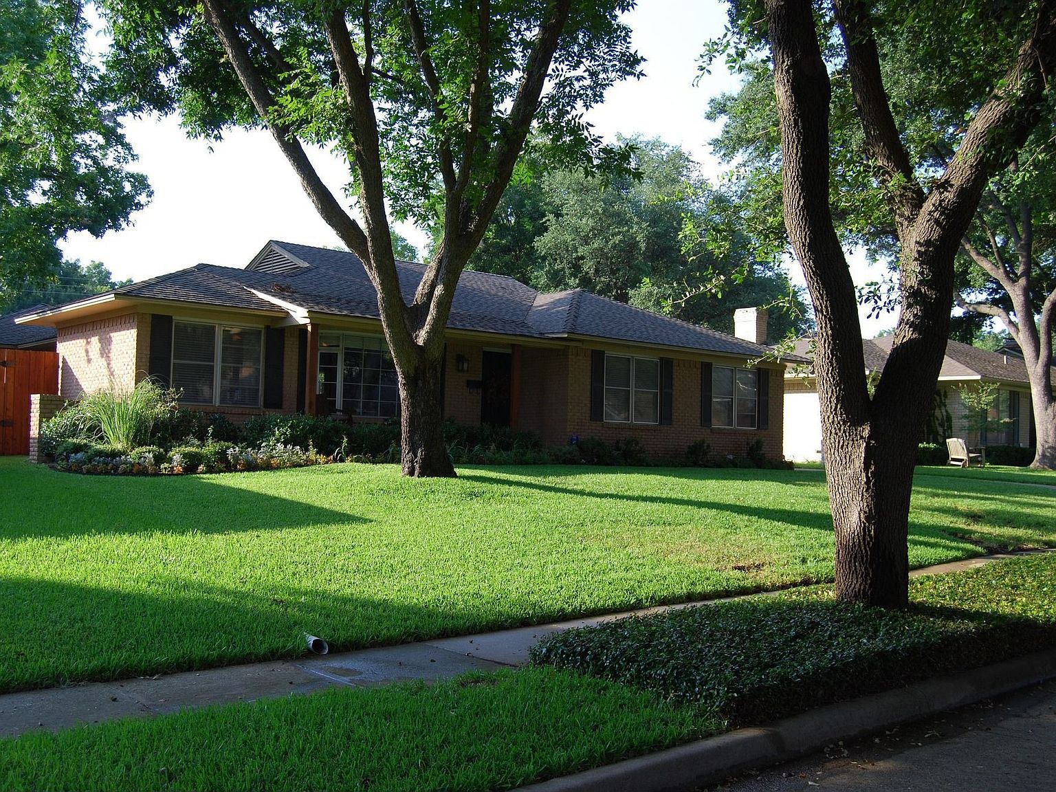 6815 Dalhart Ln, Dallas, TX 75214 Zillow