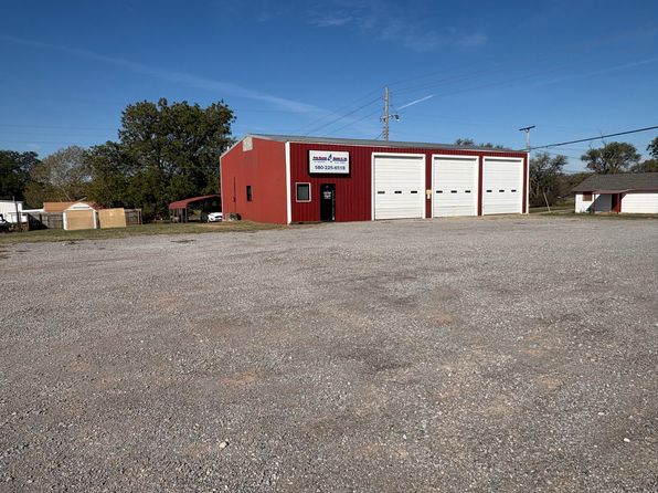 317 N Van Buren Ave