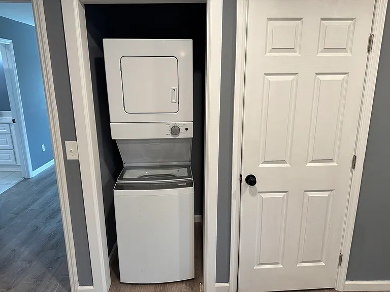 702 Snow St #102 — Photo 10
