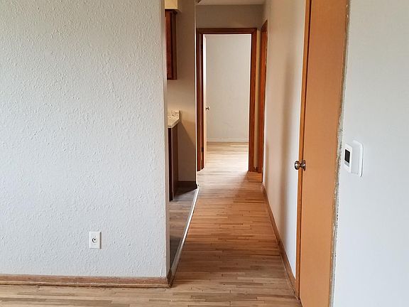 4th image of 1724 Case Ave