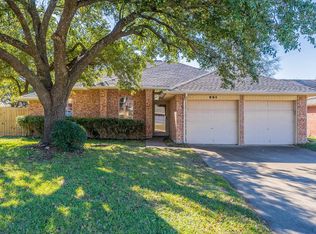 931 Brookside Dr, Cedar Hill, TX 75104