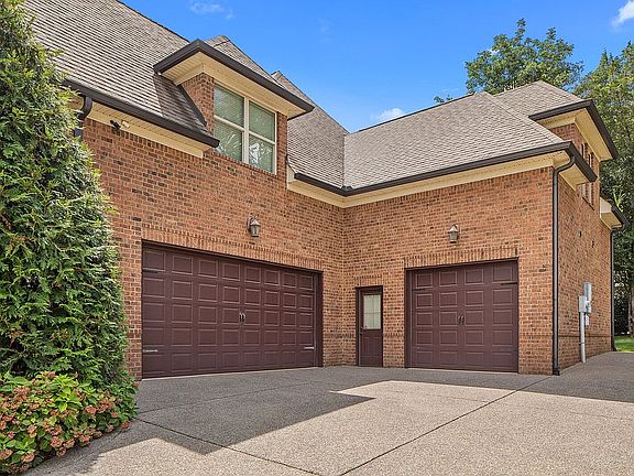 4th image of 2035 Clifton Johnston Ct