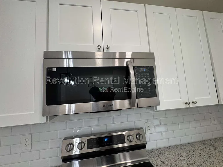 32 Hillcrest Dr SE — Photo 7