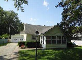 1346 Park Rd, Rochester, IN 46975