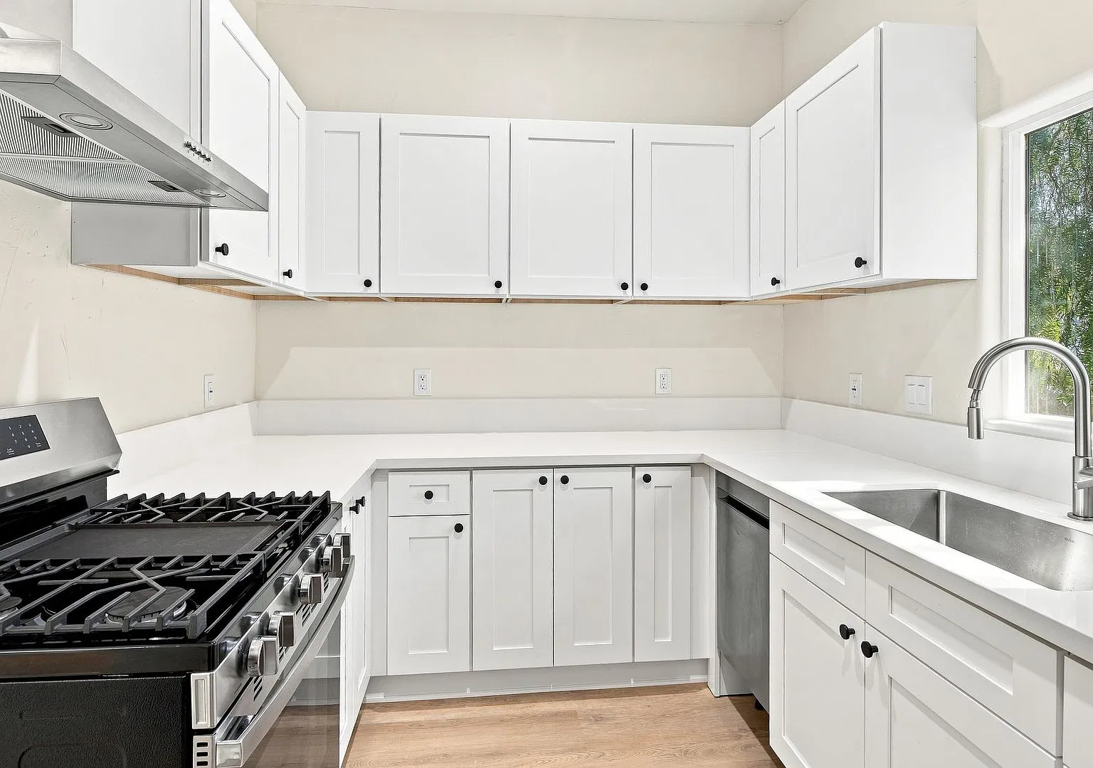 Now Leasing for the 2027 - 2028 School Year: Near Downtown San Luis Obispo and Cal Poly — Photo 2