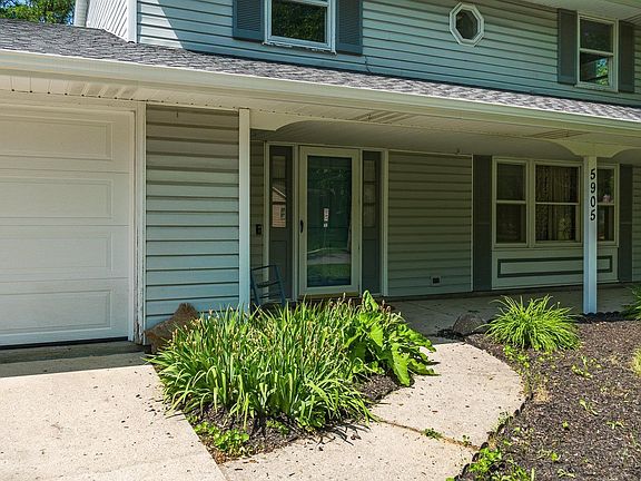 3rd image of 5905 Monarch Dr