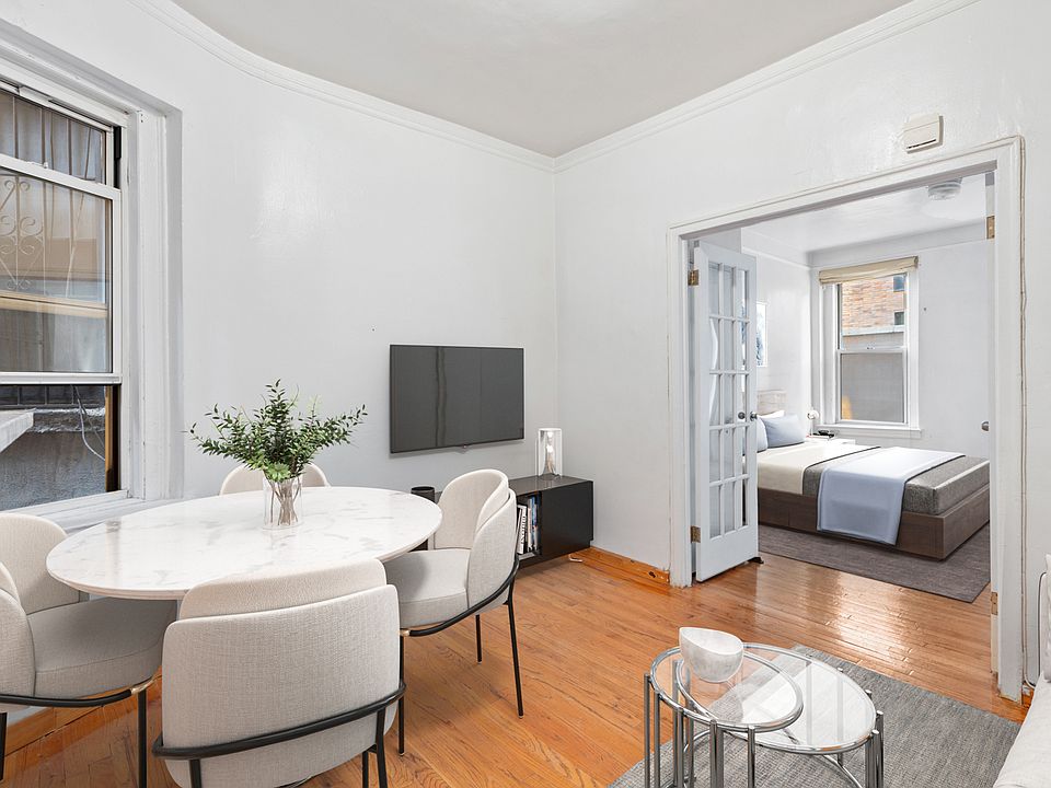 1st image of 139 Norfolk St APT 1A