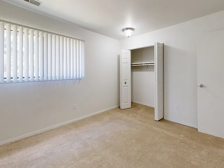 Country Meadow Apartments — Photo 20