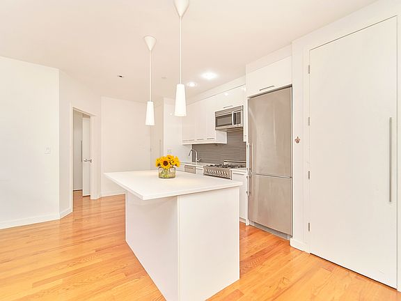 2nd image of 51 E 128th St #A