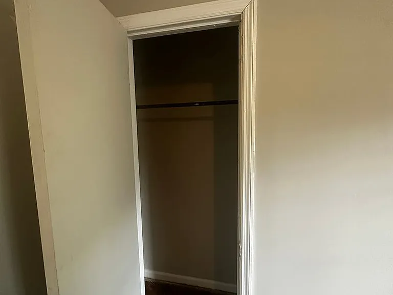 825 Woodlawn Dr — Photo 7