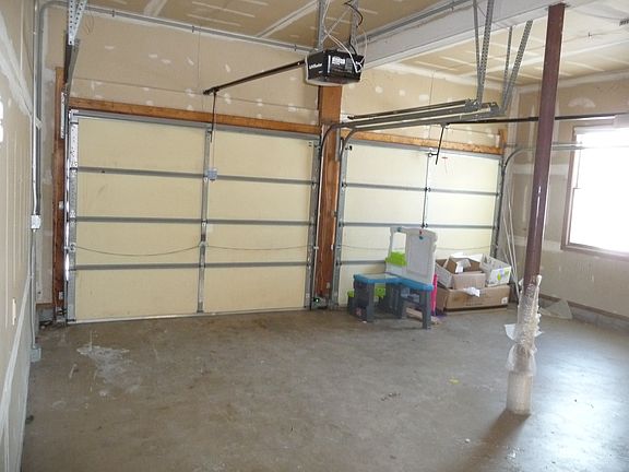 2nd image of 49 Lane Gate Rd