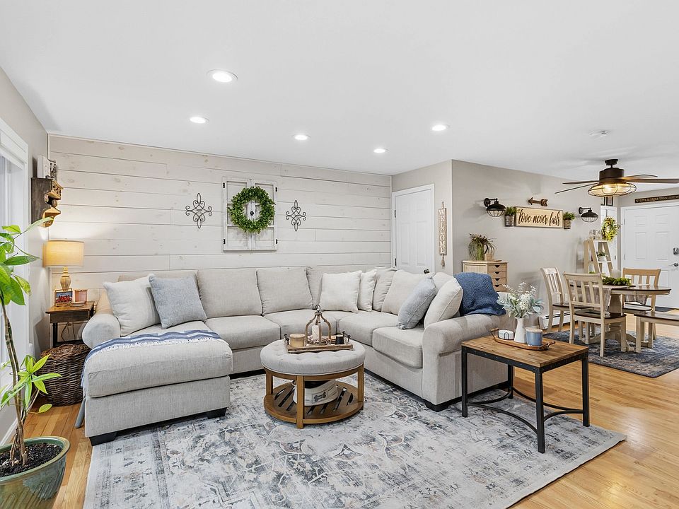 1st image of 1465 Hooksett Road #267