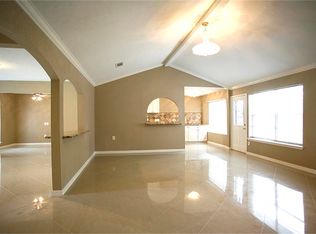 11903 Barrett Brae Dr, Houston, TX 77072