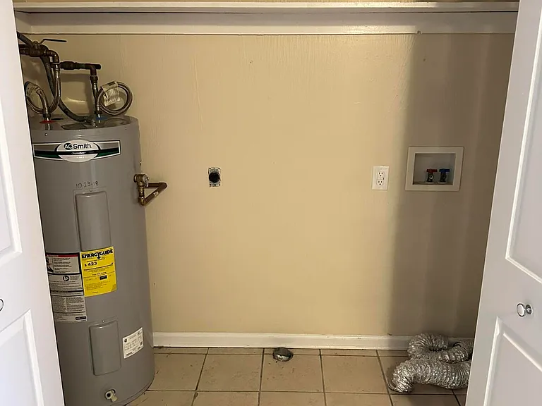 415 Ridgewood Ln #2 — Photo 13