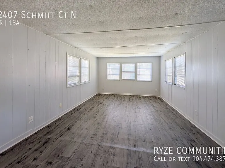 12407 Schmitt Ct N — Photo 11