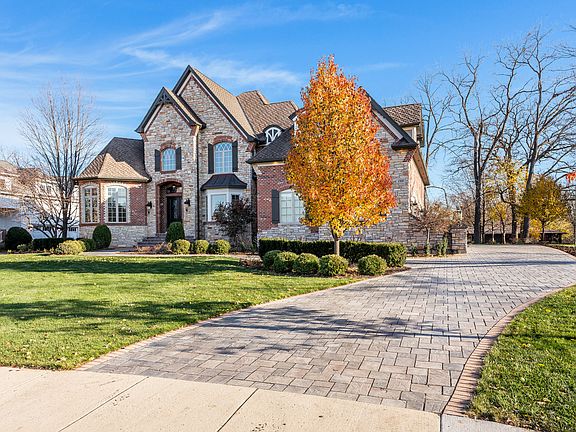 3rd image of 199 Wrenwood Cir