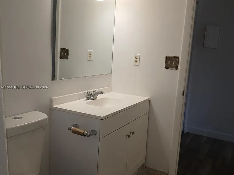 1300 Saint Charles Pl #222 — Photo 7