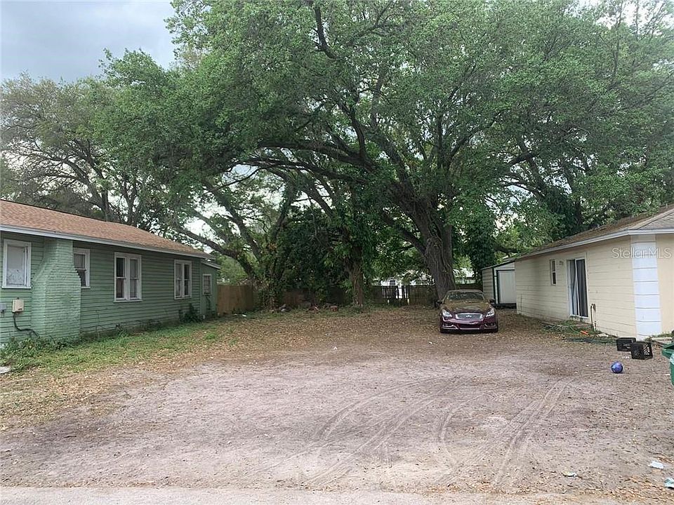 2nd image of 4618 N Webster St
