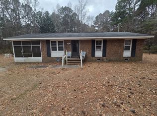 5586 Hubbard Dr, Battleboro, NC 27809