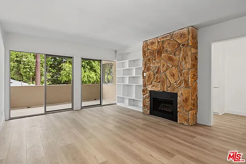 16169 W Sunset Blvd #203 Photo 1
