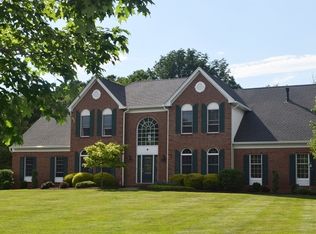 9 Salisbury Ln, Long Valley, NJ 07853