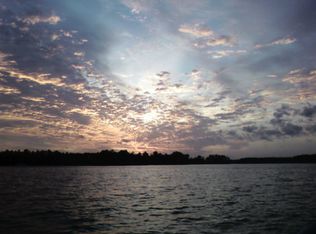 Water's Edge Lane, Oriental, NC 28571