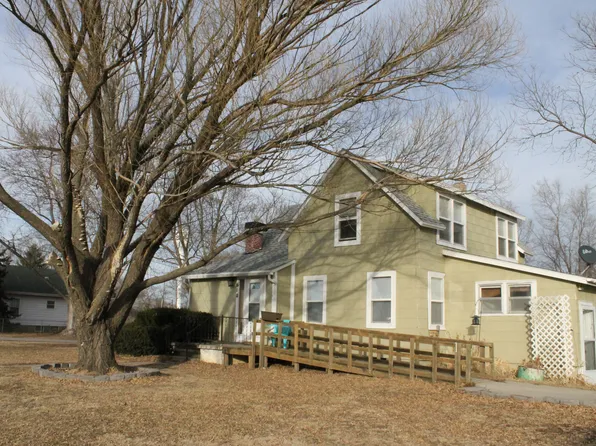 310 Oak St, Greenwood, NE 68366